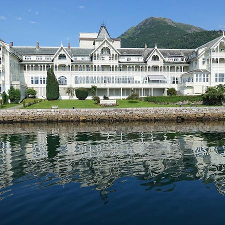 Balestrand Fjordapartments Holmen 19A מראה חיצוני תמונה