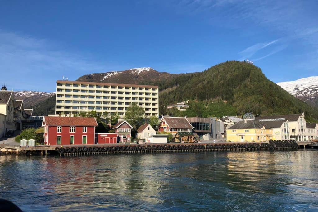 Balestrand Fjordapartments Holmen 19A מראה חיצוני תמונה