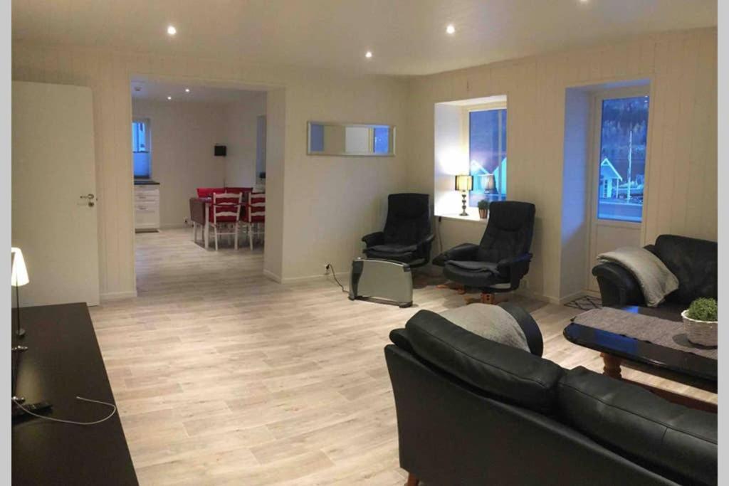 Balestrand Fjordapartments Holmen 19A מראה חיצוני תמונה