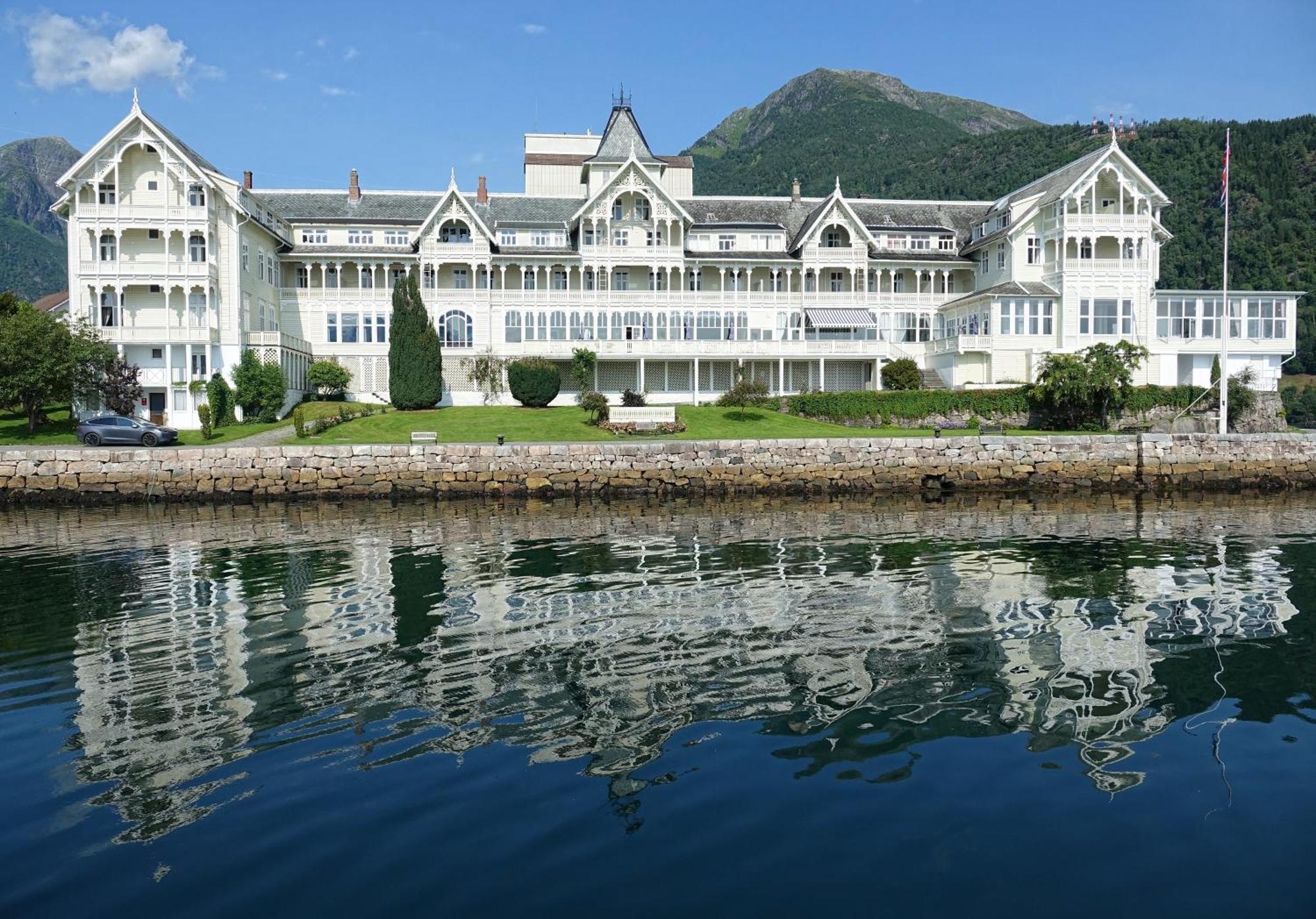 Balestrand Fjordapartments Holmen 19A מראה חיצוני תמונה